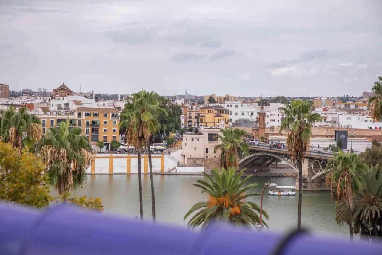 Monkeys Apartments Adriano & Terrace セビリア エクステリア 写真